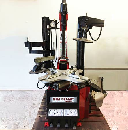 Coats 9024e tire changer for sale